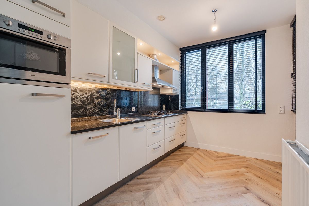 Volmolenplein 6 - A Photo Blur 16