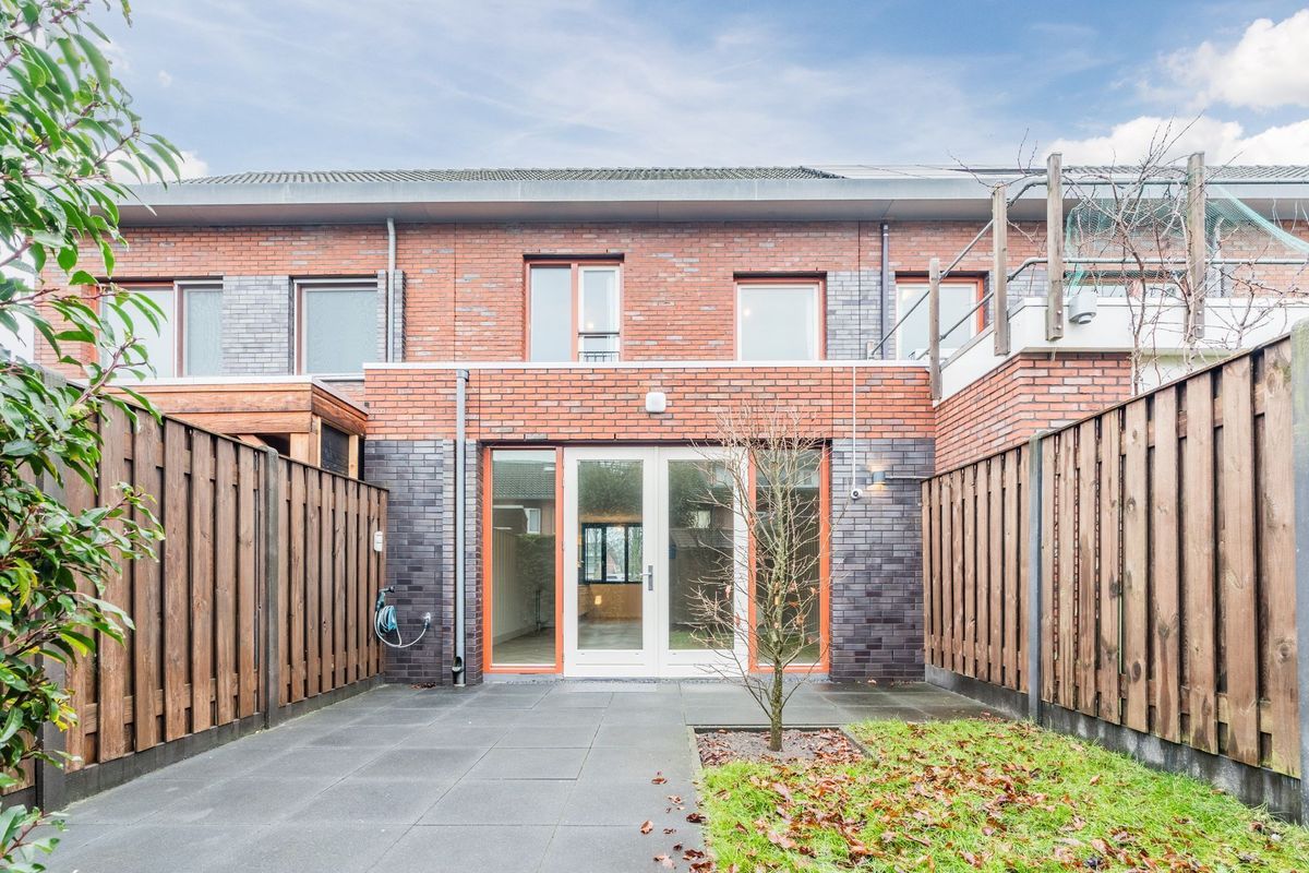 Volmolenplein 6 - A Photo Blur 32