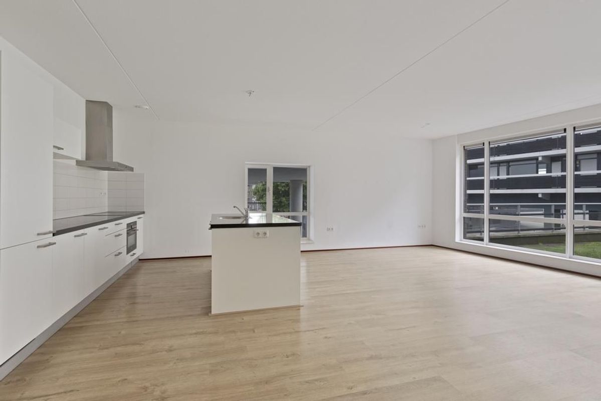 Piusplein 28 - 03 Photo Blur 2