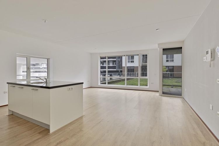 Piusplein 28 - 03 Photo 1