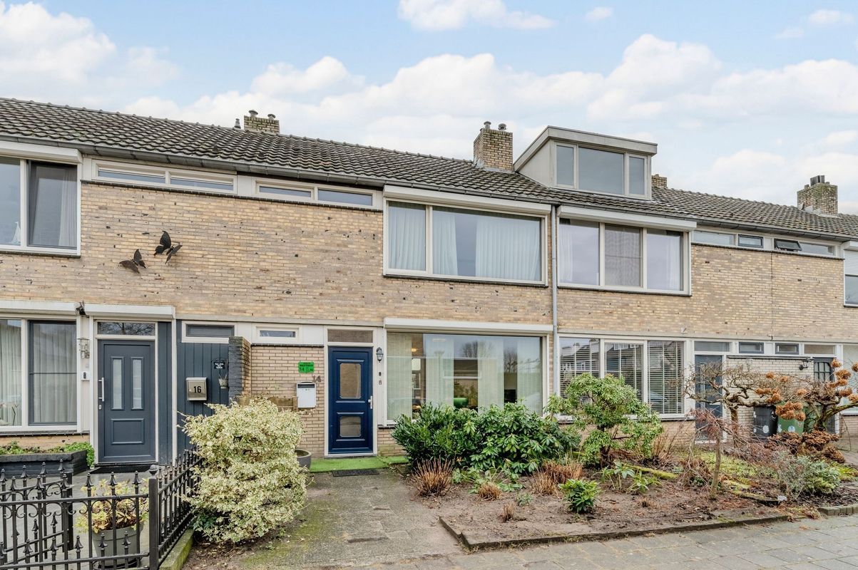 Kerselaar 14 Photo Blur 41