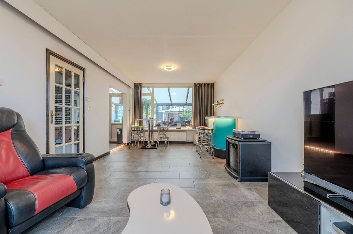 Kerselaar 14 Photo Blur 2