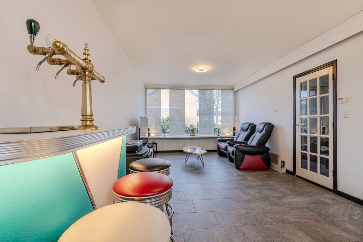 Kerselaar 14 Photo Blur 8