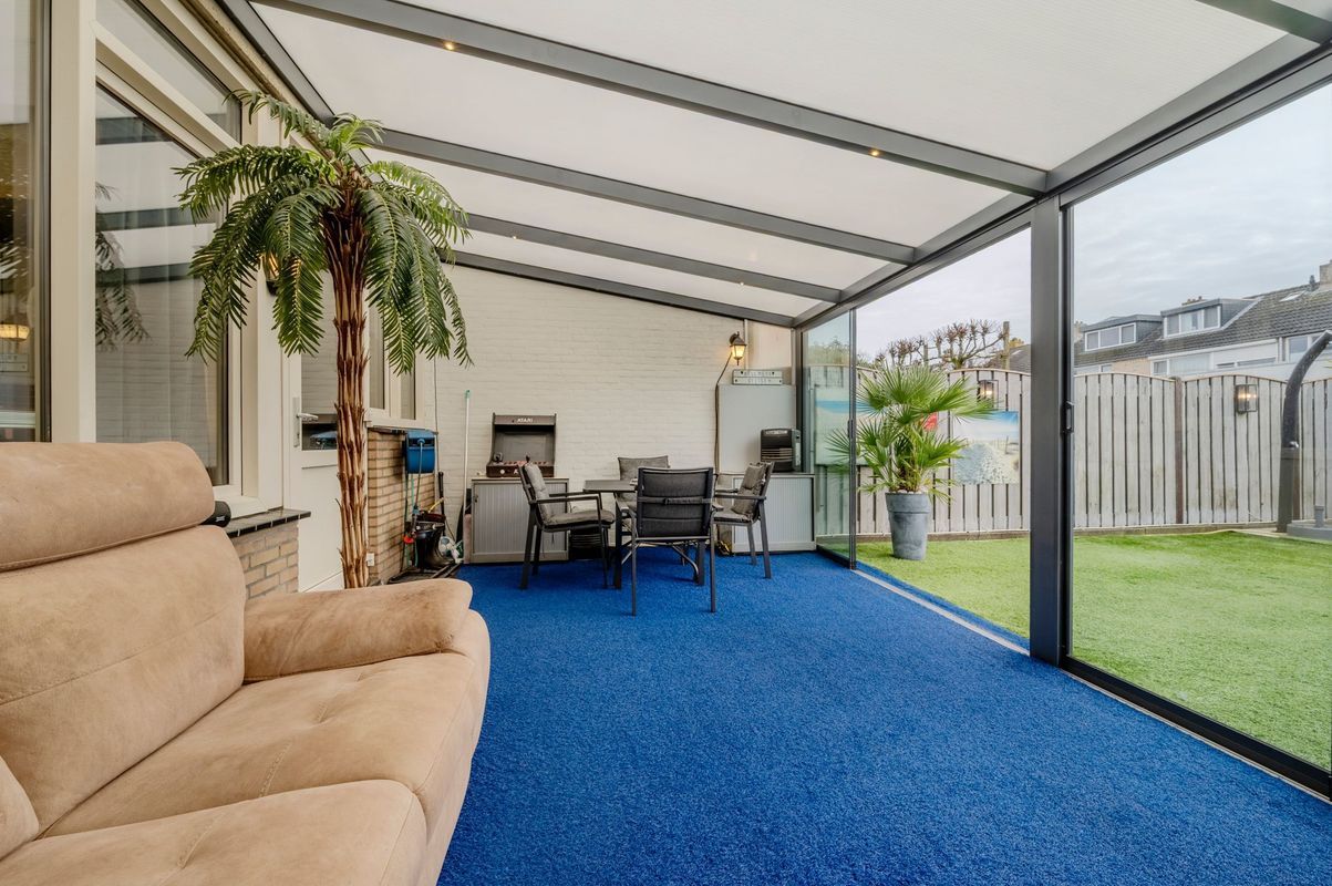 Kerselaar 14 Photo Blur 32