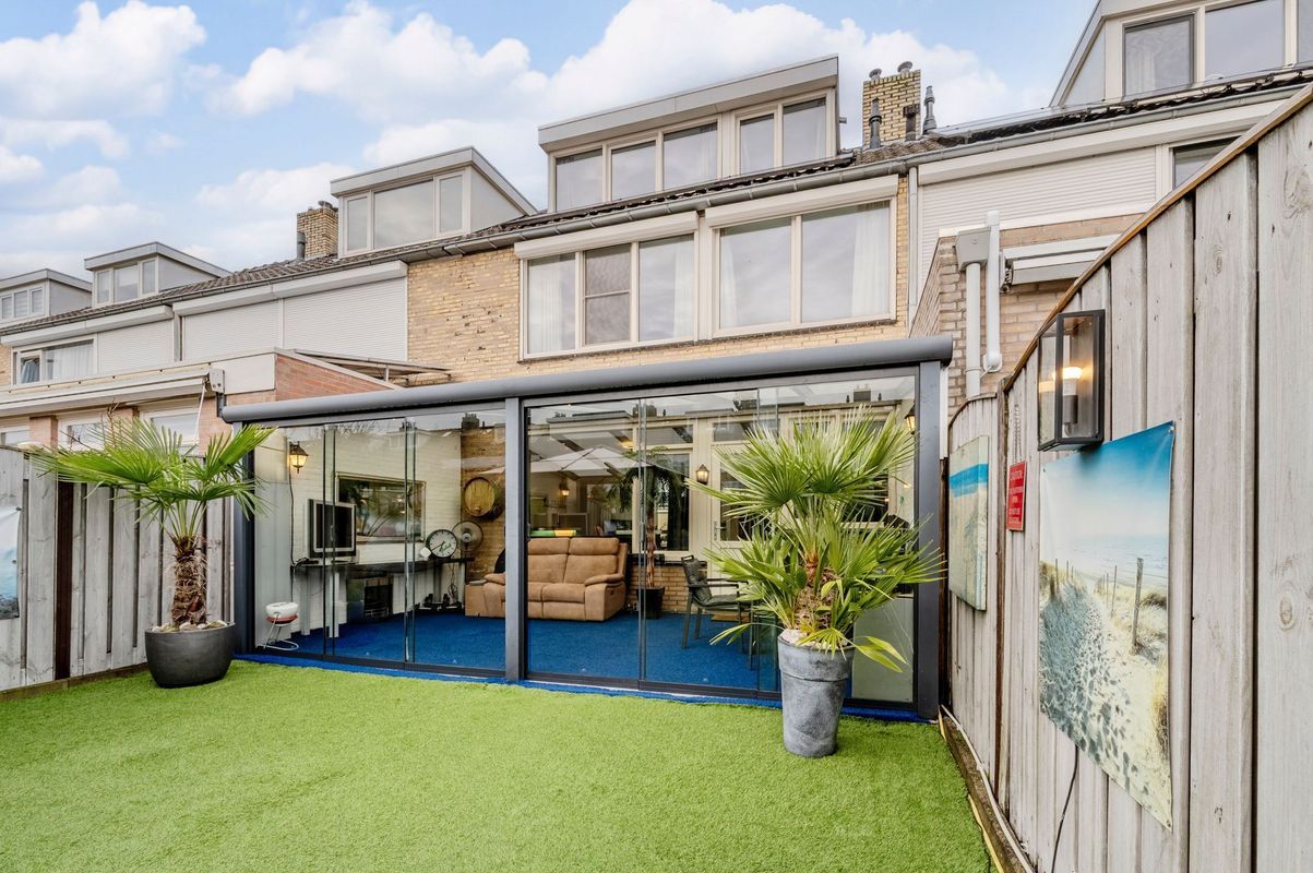 Kerselaar 14 Photo Blur 34