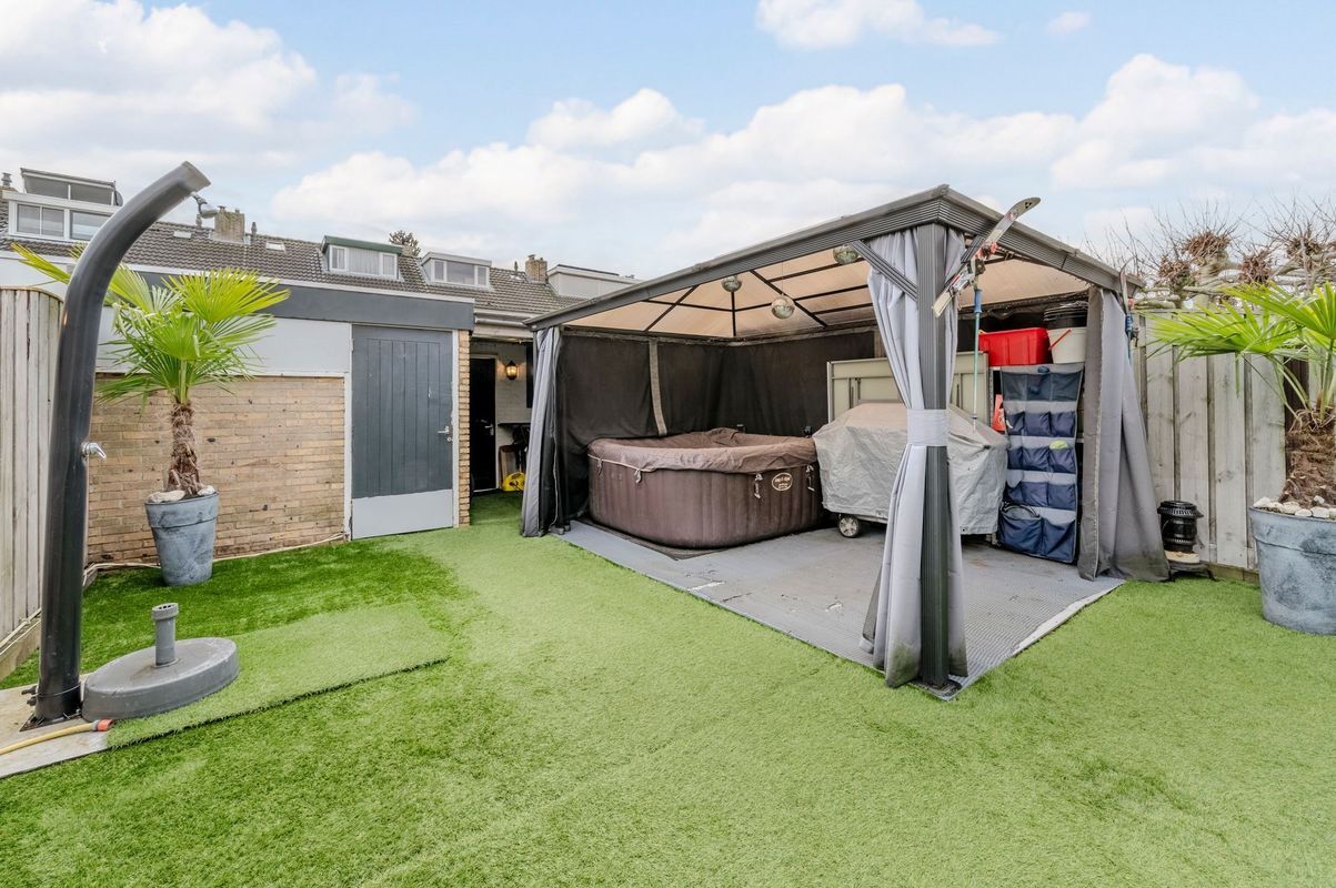 Kerselaar 14 Photo Blur 37