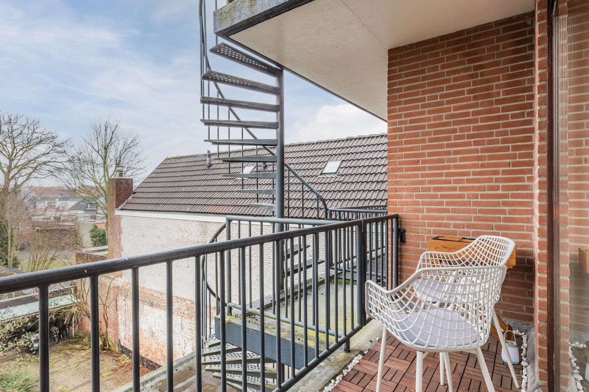 Leijsenhoek 23 Photo Blur 26