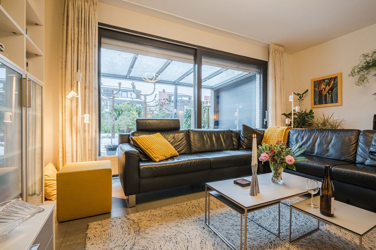 Clara Wichmannstraat 7 Photo Blur 13