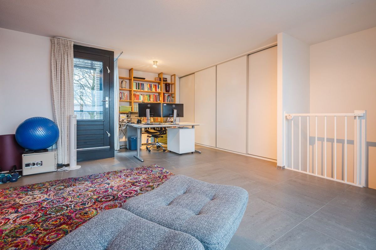 Clara Wichmannstraat 7 Photo Blur 48