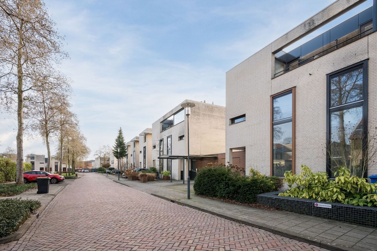 Clara Wichmannstraat 7 Photo Blur 57