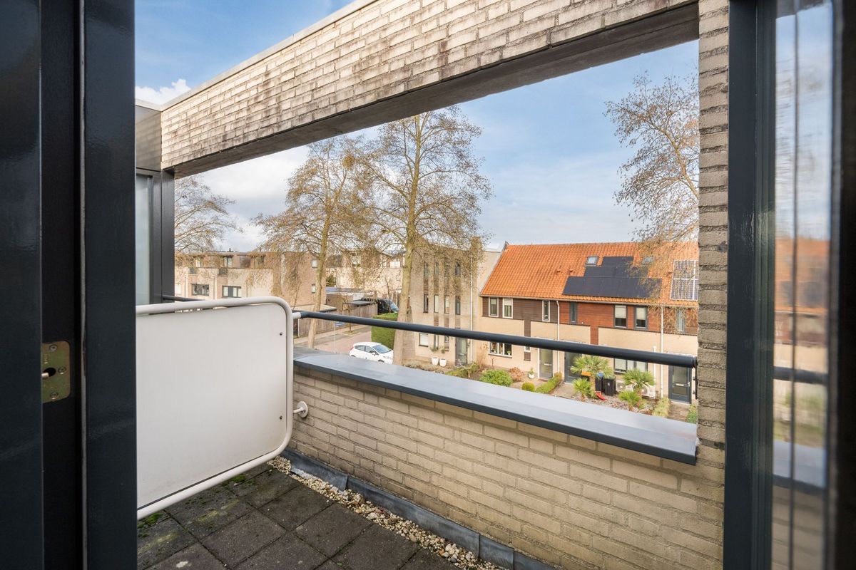 Clara Wichmannstraat 7 Photo Blur 50