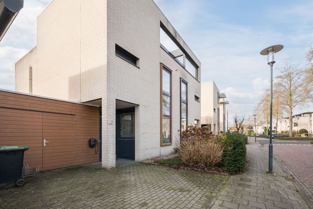 Clara Wichmannstraat 7 Photo Blur 58