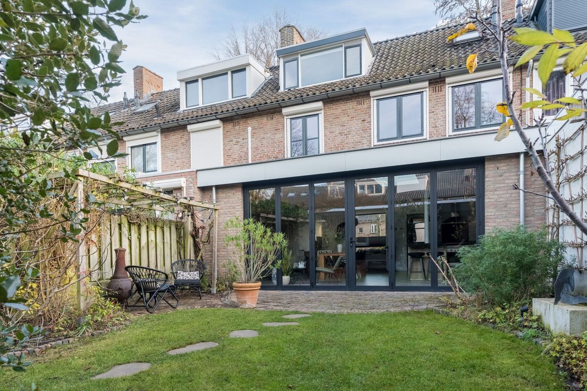 Beneden Beekloop 57 Photo Blur 51