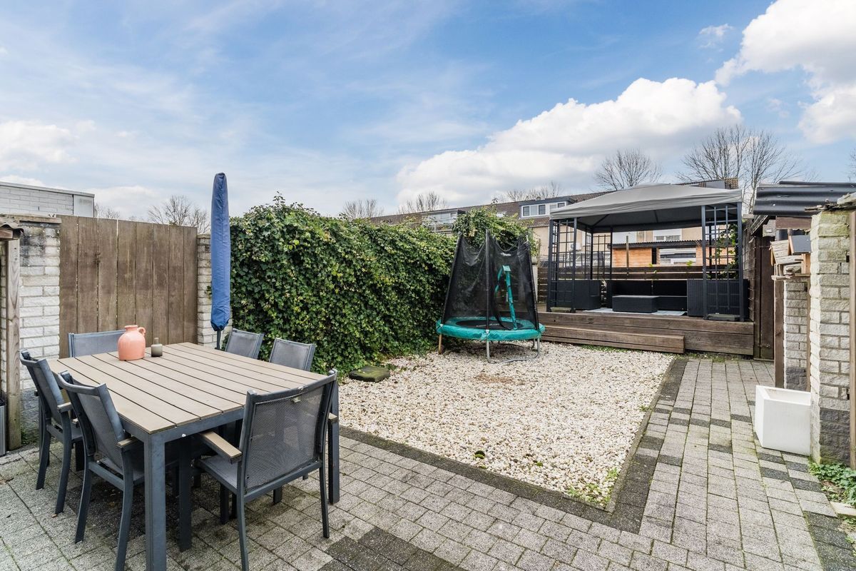 Damwoudestraat 1 Photo Blur 25