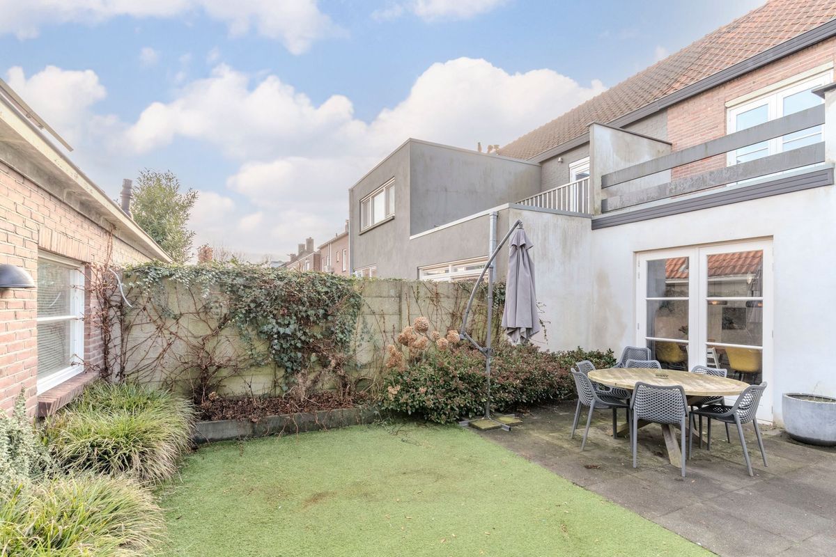 Burgemeester van de Mortelplein 120 Photo Blur 51