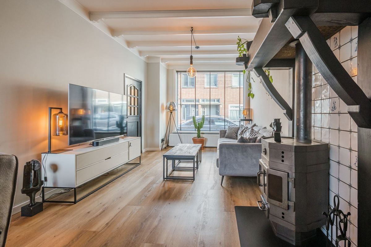 Eikstraat 73 Photo Blur 2