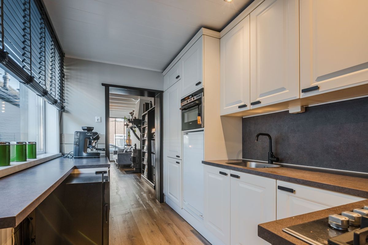 Eikstraat 73 Photo Blur 10