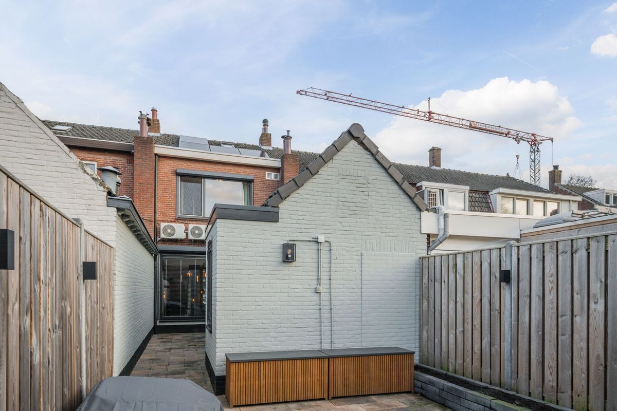 Eikstraat 73 Photo Blur 25