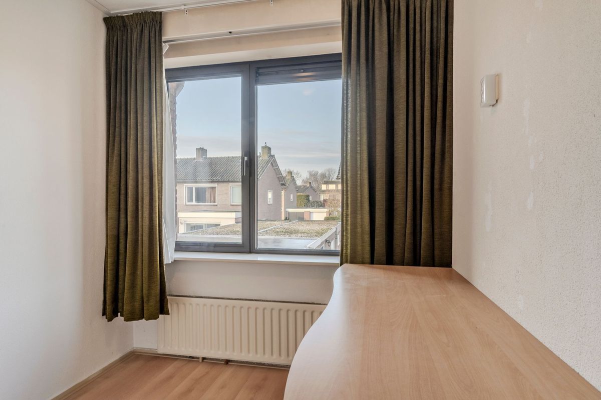 Sint Lambertusstraat 13 Photo Blur 17