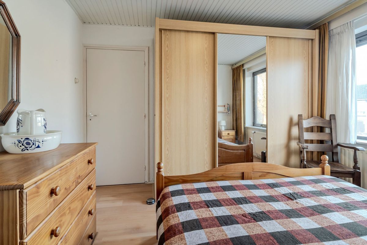 Sint Lambertusstraat 13 Photo Blur 15