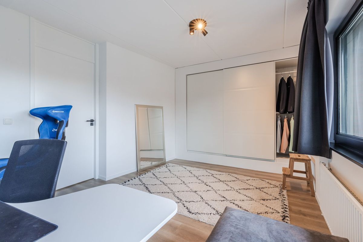 Elstpad 22 Photo Blur 16