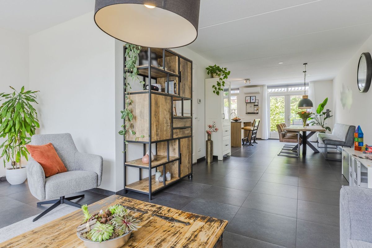 Molenvaartje 21 Photo Blur 11