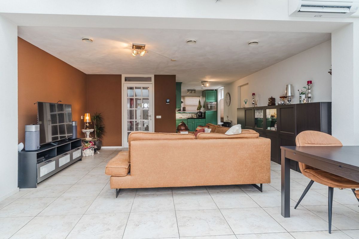 Pastoor Gillisstraat 147 Photo Blur 10