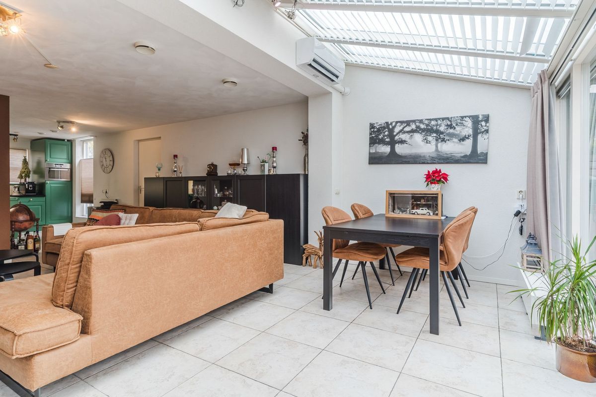 Pastoor Gillisstraat 147 Photo Blur 12