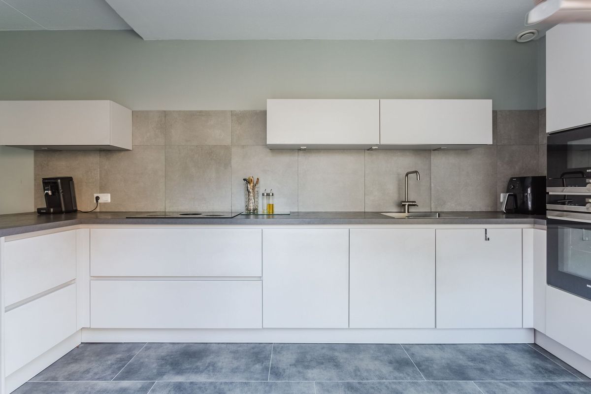 Admiraal Byrdstraat 22 Photo Blur 2