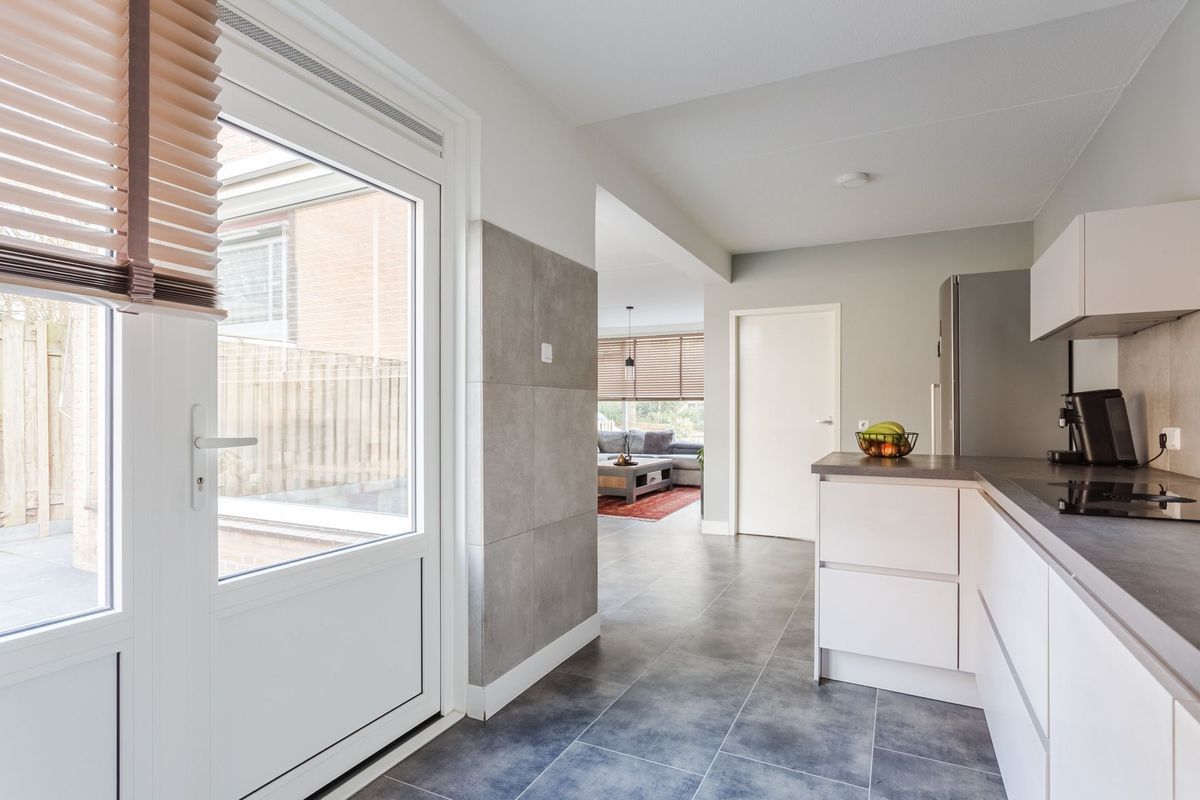 Admiraal Byrdstraat 22 Photo Blur 14