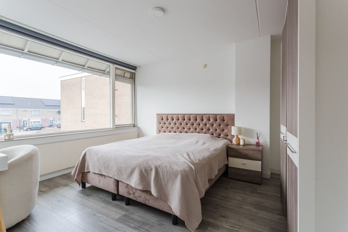 Admiraal Byrdstraat 22 Photo Blur 18