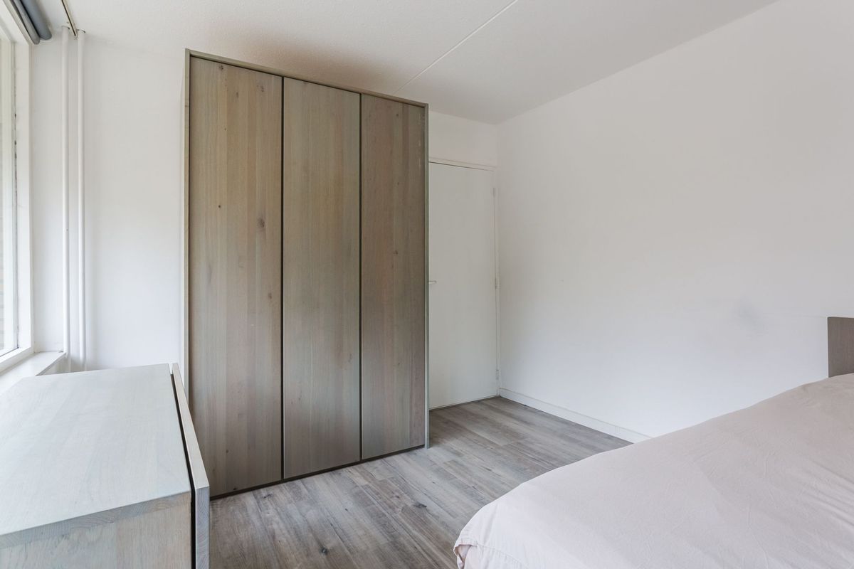 Admiraal Byrdstraat 22 Photo Blur 21