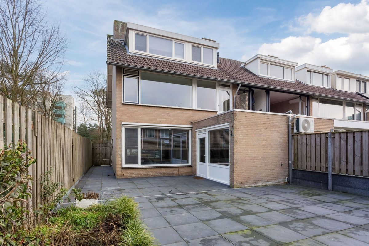 Admiraal Byrdstraat 22 Photo Blur 1