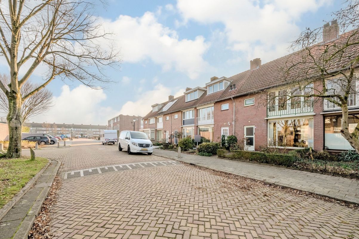 Wede 15 Photo Blur 6