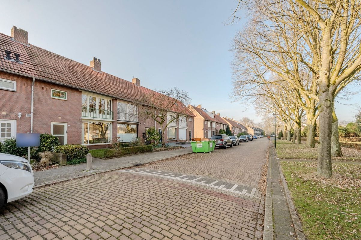 Wede 15 Photo Blur 5