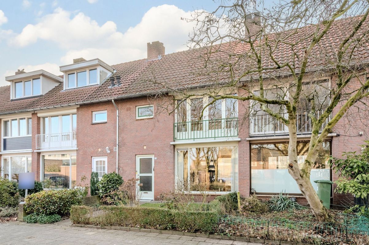 Wede 15 Photo Blur 7