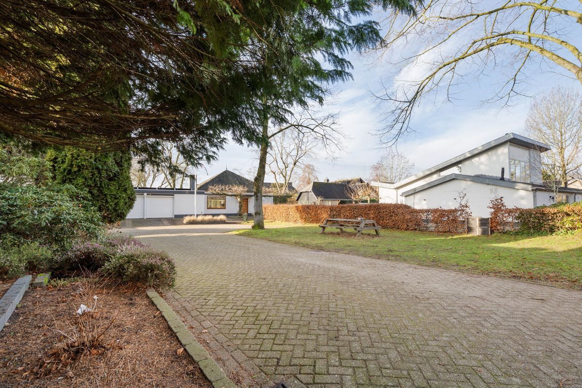 Oude Rijsbergsebaan 9 Photo Blur 53