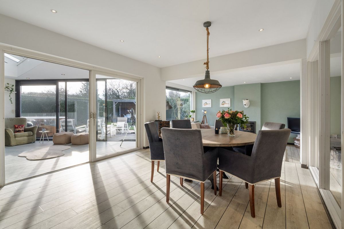 Oude Rijsbergsebaan 9 Photo Blur 1