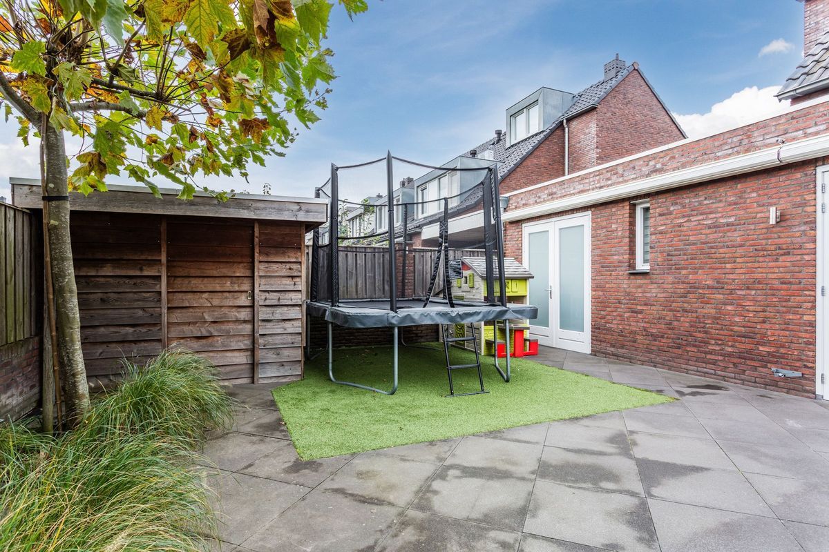 Leeuwerik 9 Photo Blur 45