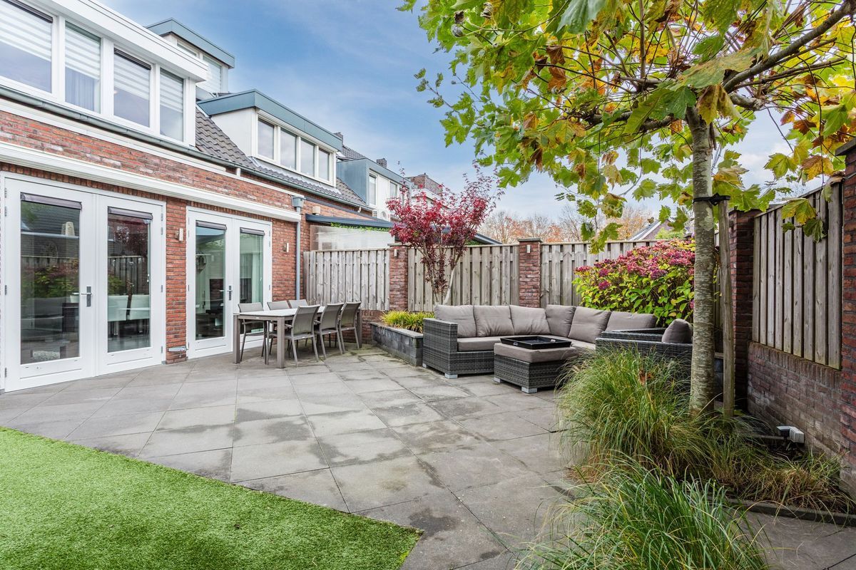 Leeuwerik 9 Photo Blur 48