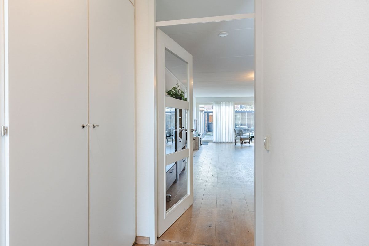 Schipluidenlaan 44 Photo Blur 1