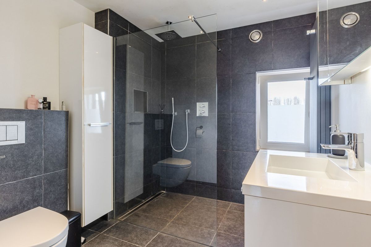 Schipluidenlaan 44 Photo Blur 9