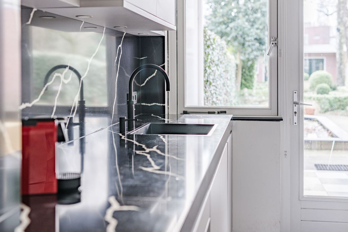 Bredaseweg 294 Photo Blur 16