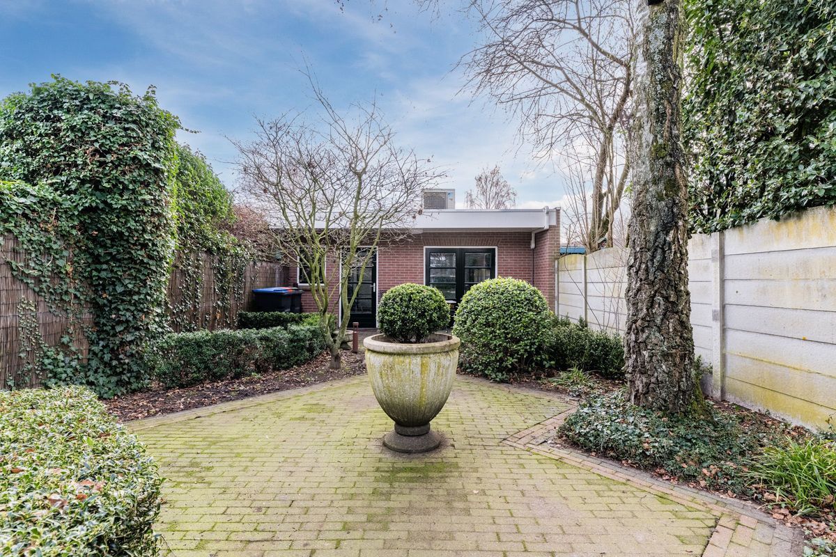 Bredaseweg 294 Photo Blur 54