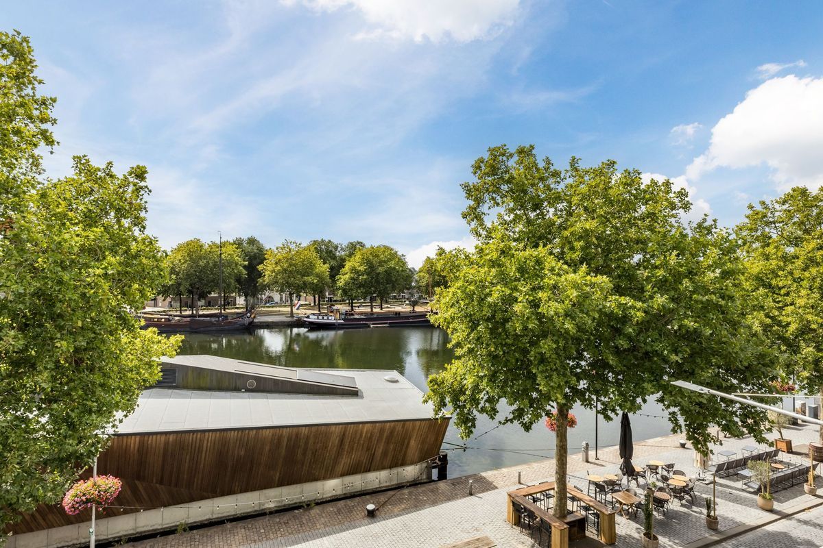 Piushaven 4 Photo Blur 3