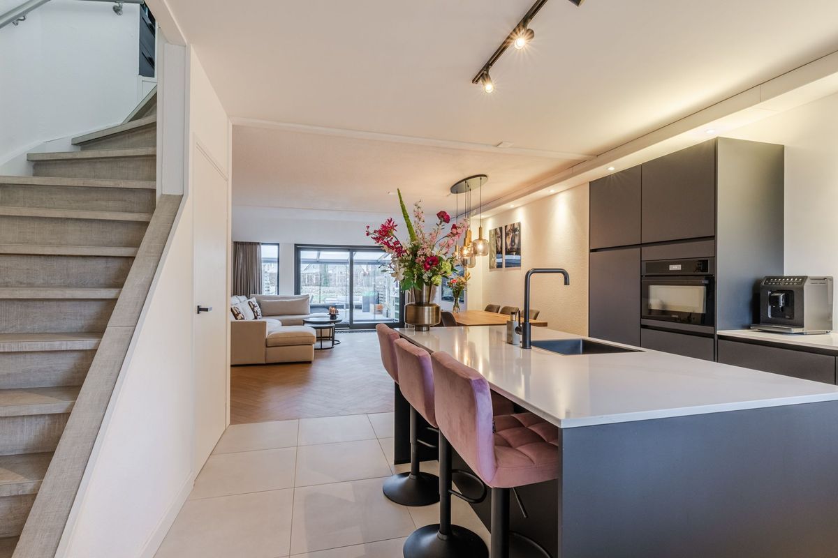 Bunschotenstraat 10 Photo Blur 13