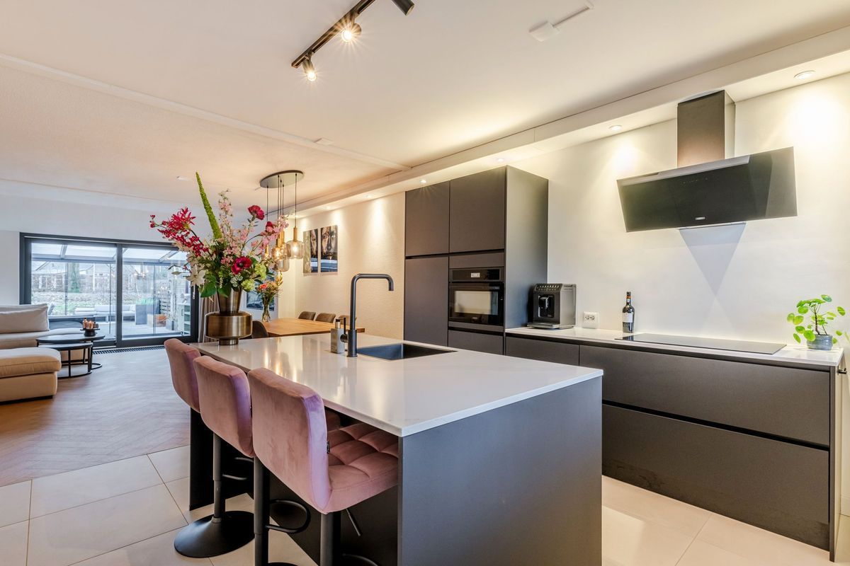 Bunschotenstraat 10 Photo Blur 10