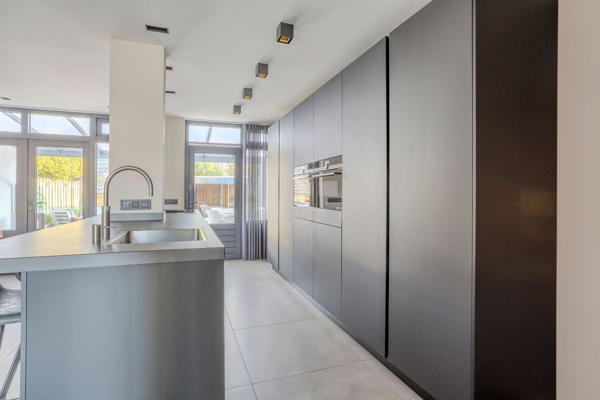 Dravikstraat 8 Photo Blur 22