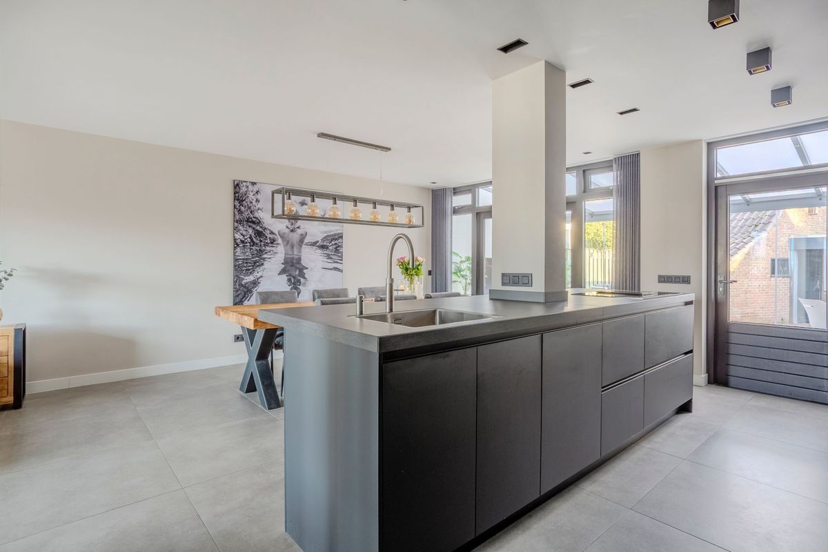 Dravikstraat 8 Photo Blur 23