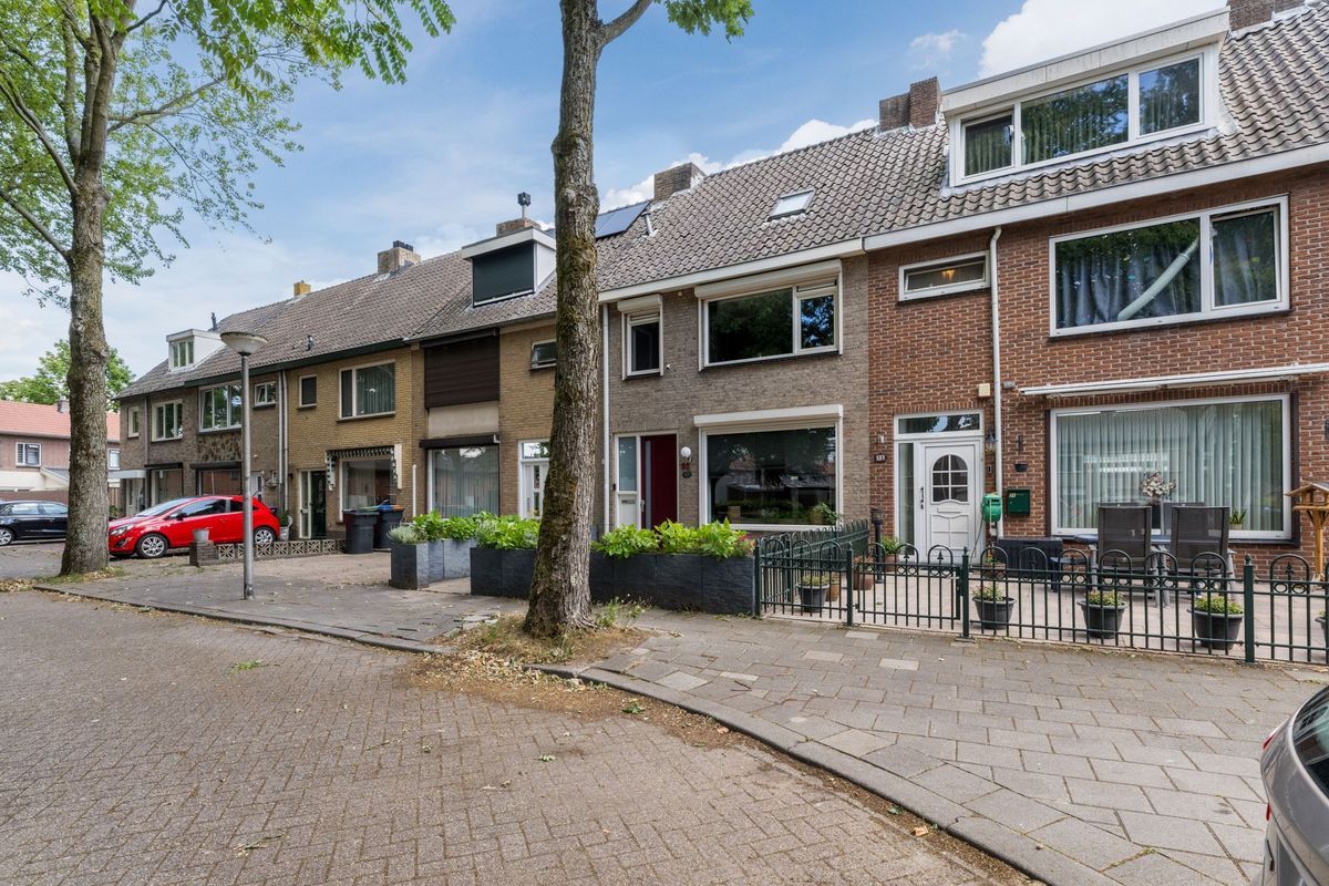 Dessinateurplein 32 Photo Blur 30